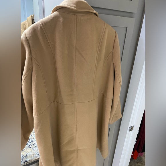 Variety - Picture 5 of 6